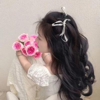 明星机场生图曝光，疑似整容后遗症